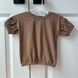Kate Quinn Little Liam Girls Puff Sleeve Short Sleeve Tee Brown (Size 6-12 Mo)